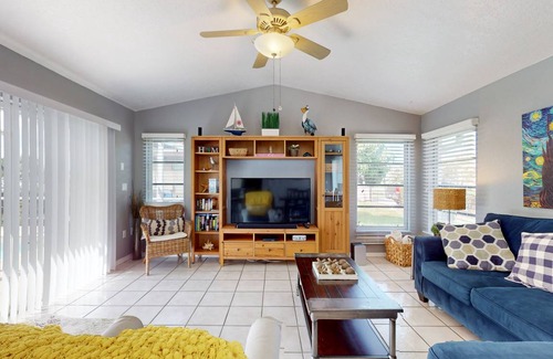 Edgewater House | House ∙ 3 bedrooms ∙ 6 guests