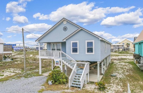 Fort Morgan House | House ∙ 3 bedrooms ∙ 10 guests