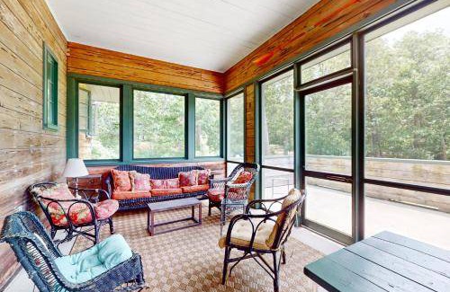 Waquoit Village House | House ∙ 3 bedrooms ∙ 6 guests