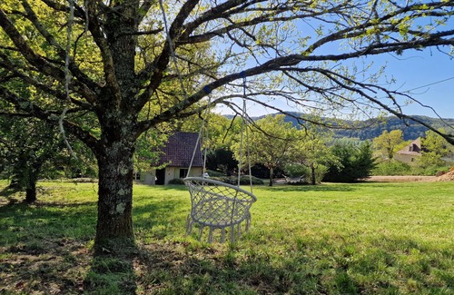 Saint-Julien-de-Lampon House | House 3 bedrooms, quiet, garden, view, near Sarlat