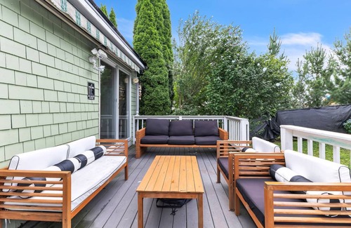 North Providence House | House ∙ 4 bedrooms ∙ 8 guests