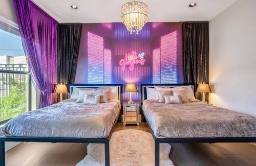 East Downtown Houston House | House ∙ 4 bedrooms ∙ 16 guests