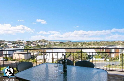Goolwa Beach House | House ∙ 4 bedrooms ∙ 8 guests