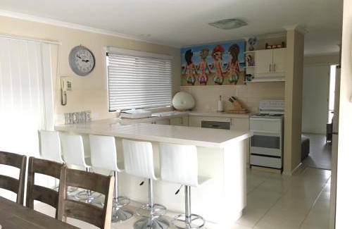 Smiths Beach House | House ∙ 4 bedrooms ∙ 15 guests