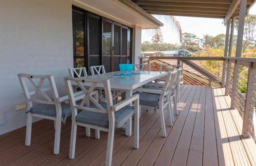Narrawallee House | House ∙ 4 bedrooms ∙ 8 guests