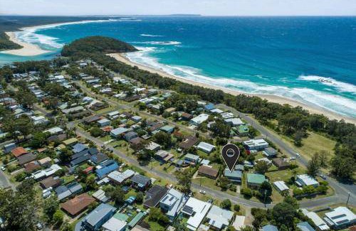 Narrawallee House | House ∙ 4 bedrooms ∙ 8 guests