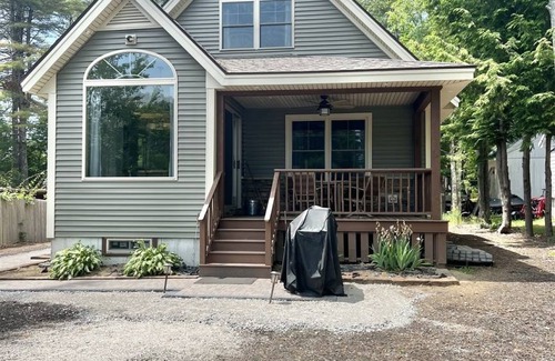 Sebago House | House ∙ 4 bedrooms ∙ 7 guests