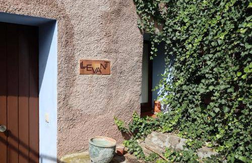 Riudaura House | House ∙ 4 bedrooms ∙ 8 guests