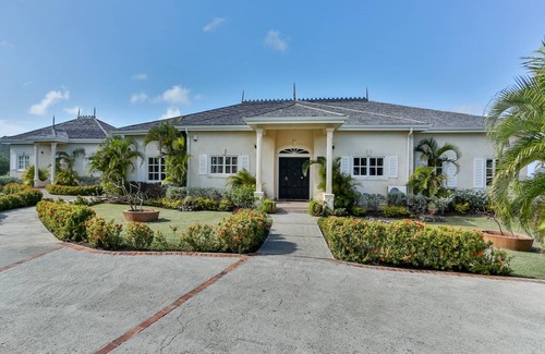 Sea Breeze Hills House | House ∙ 4 bedrooms ∙ 10 guests