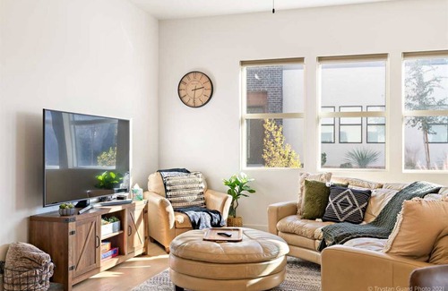 Bloomington House | House ∙ 4 bedrooms ∙ 14 guests