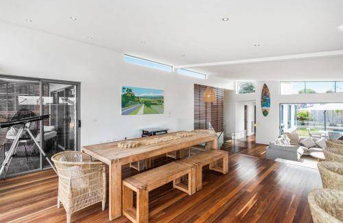 Mollymook Beach House | House ∙ 5 bedrooms ∙ 13 guests