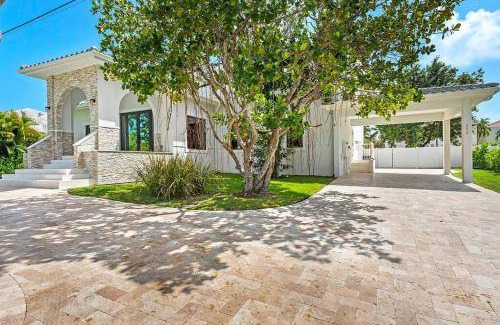 South Lake House | House ∙ 5 bedrooms ∙ 12 guests