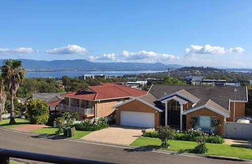 Blackbutt House | House ∙ 5 bedrooms ∙ 10 guests