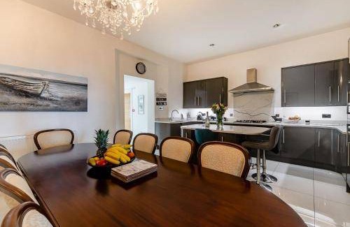 Babbacombe House | House ∙ 6 bedrooms ∙ 12 guests