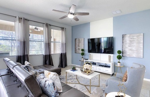 Loughman House | House ∙ 6 bedrooms ∙ 12 guests