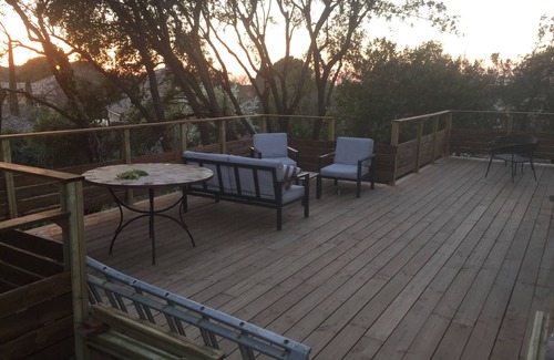 Taillades Villa | House at the foot of the Luberon terrace and pool in the trees