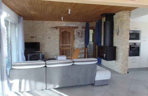 Cuzance House | house between Lot and Périgord 8 people swimming pool