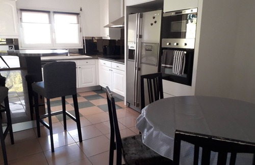 Cuxac-dʼAude House | House between sea and garrigue