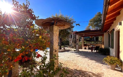 Trn Villa | “House Botić”