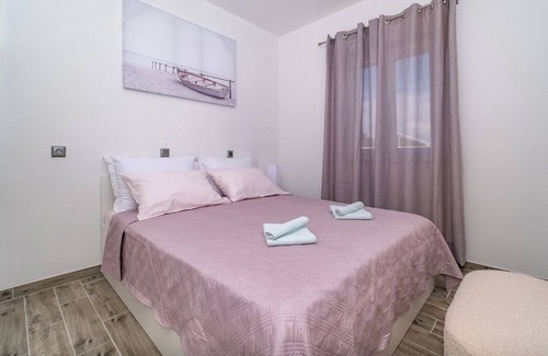 Praznica House | House Bračuta (44552-K1) - Pucisca - island Brac