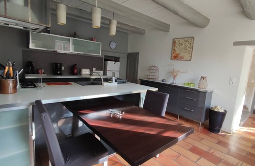 La Baume-de-Transit House | House-Comfort-Private Bathroom-Countryside view-Mas piscine ,boulodrome