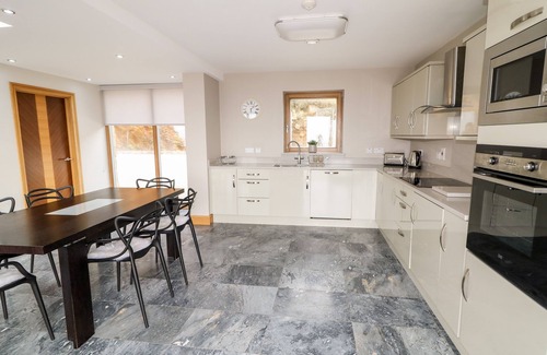 Maghery House | HOUSE CROHY HEAD, pet friendly in Dungloe, County Donegal