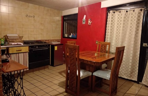 Xalatlaco House | House Daimler Xalatlaco Tianguistenco 3 recamaras 2 baños Lavadora Secadora