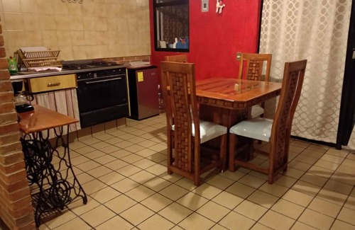Xalatlaco House | House Daimler Xalatlaco Tianguistenco 3 recamaras 2 baños Lavadora Secadora