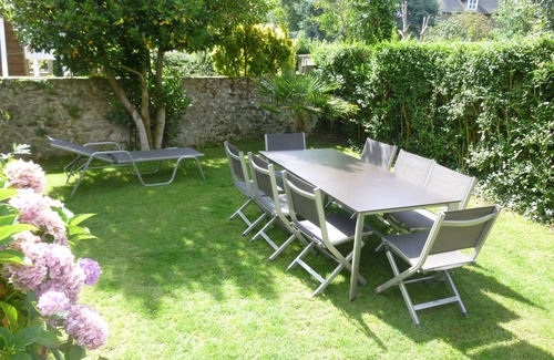 Dinard House | House Dinard, ideally located close to Saint Enogat beach. Wifi. Parking