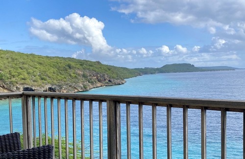 Soto House | House directly on the Caribbean Sea with private beach and breathtaking views.
