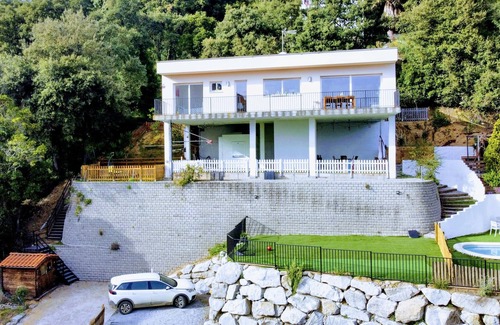 Sant Cebria de Vallalta House | House with swimming pool and sea view