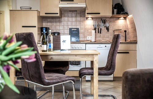 Radebeul Condo | House Felix Weinbergblick