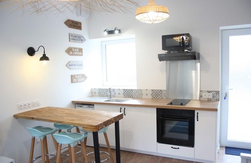 Saint-Brieuc House | House for 4 travelers, with private courtyard - between the city center and the port