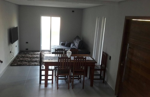 Pontal da Cruz House | House for 9 people large living room 2 balconies tv Netflix wi-fi beautiful beach