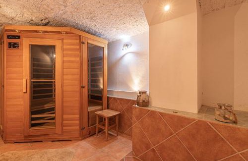 Bloke House | House Fortin With Sauna Near Bloke Lake - Happy Rentals