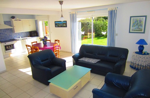 Saint-Jean-de-la-Riviere House | house/villa - 4 rooms - 6 persons