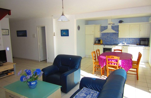 Saint-Jean-de-la-Riviere House | house/villa - 4 rooms - 6 persons