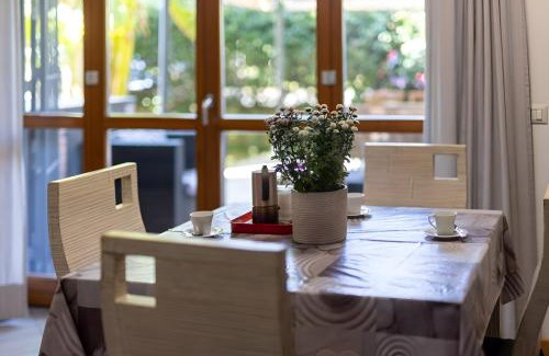 Trezzano sul Naviglio Apartment | House Garden Milano