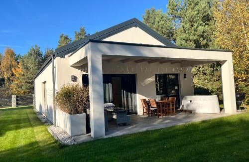 Zarnowica House | House Garden&Spa-Dom nad morzem z Sauną i Jacuzzy