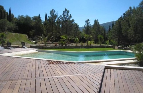 Vauvenargues House | House in Aix countryside with landscaped garden and pool .South of France