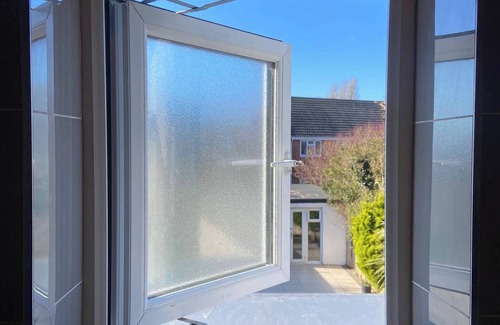 Southwick House | House in Brighton & Hove with Parking