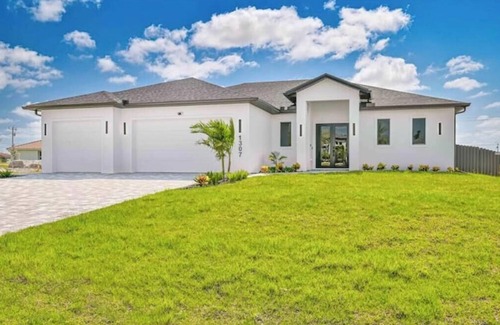 Burnt Store House | House in Cape Coral, FL