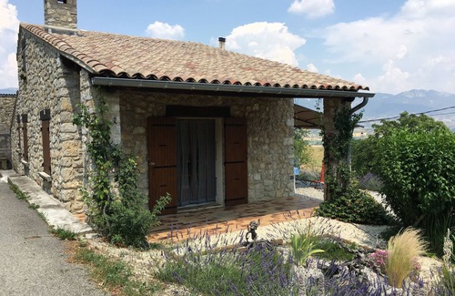 Sainte-Jalle House | House in Drôme Provençale with superb view over the Ennuyé valley