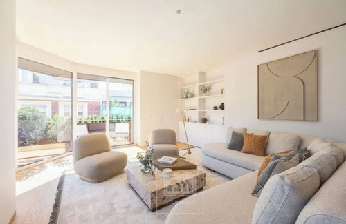 Alameda de Osuna House | House in Madrid