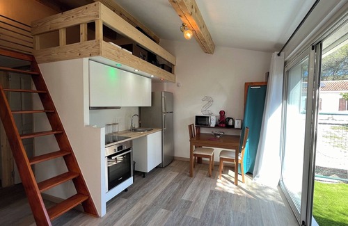 La Bouilladisse House | House in nature
