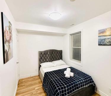Oakridge Villa | House in Scarborough