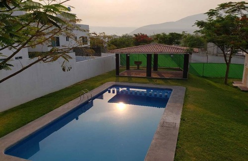 Tequesquitengo House | House in Teques Rooftop & private Jacuzzi