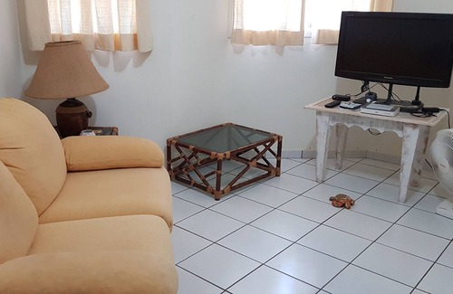 Praia Deserta House | House in the city of Sāo Sebastiāo, 300m from the beach ideal for stand-up and kayaking