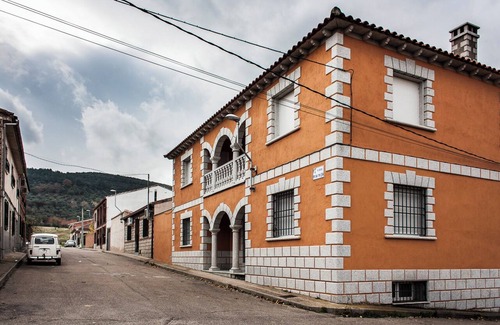 Navahermosa Cottage | House in the mountains of Toledo, Near Toledo puy du fou and cabañeros