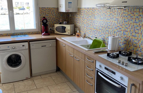 Sete Apartment | House in typical fisherman's quarter "La pointe-courte"